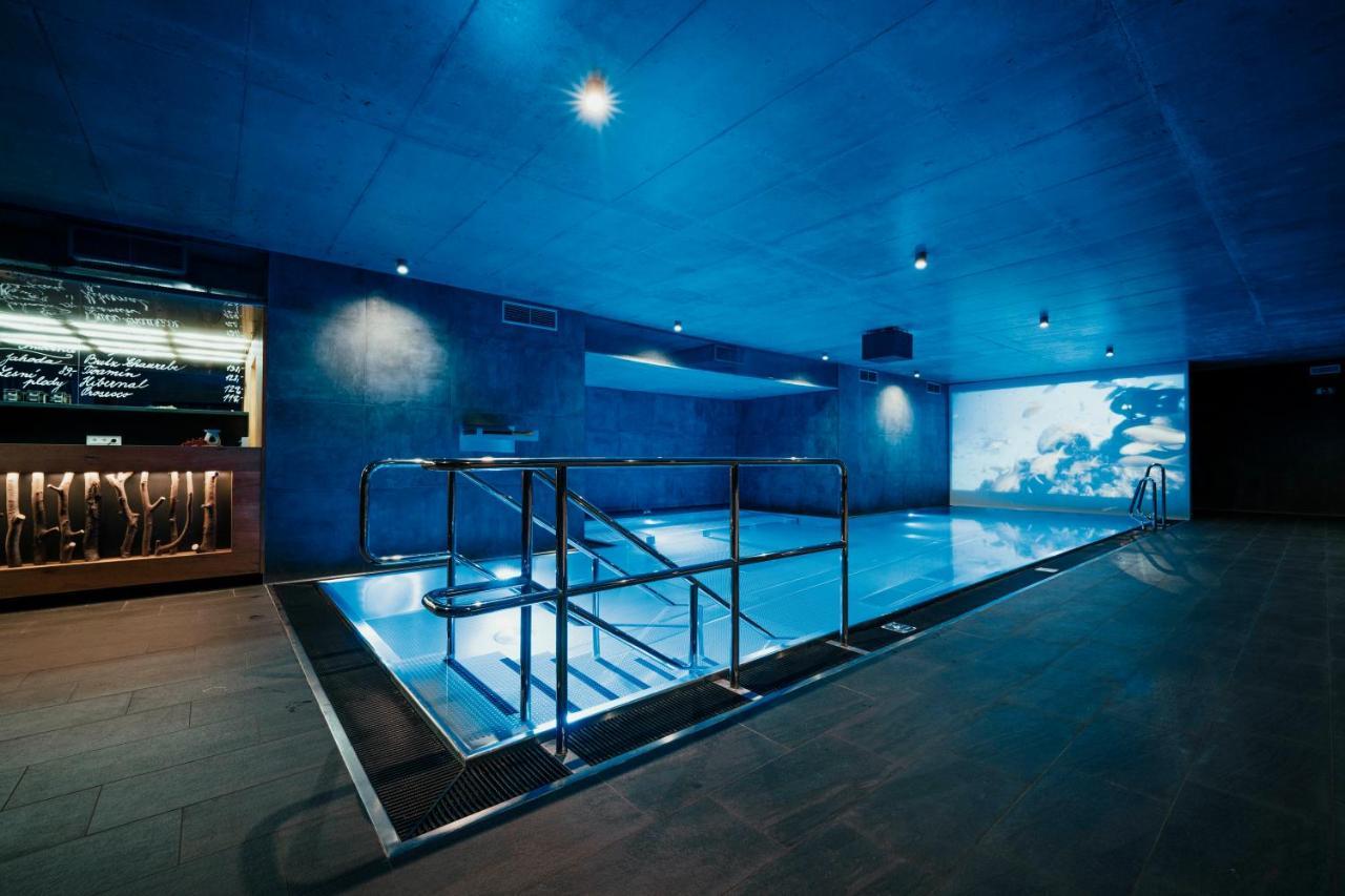Endemit Boutique Hotel & Spa Horní Bečva Exteriör bild