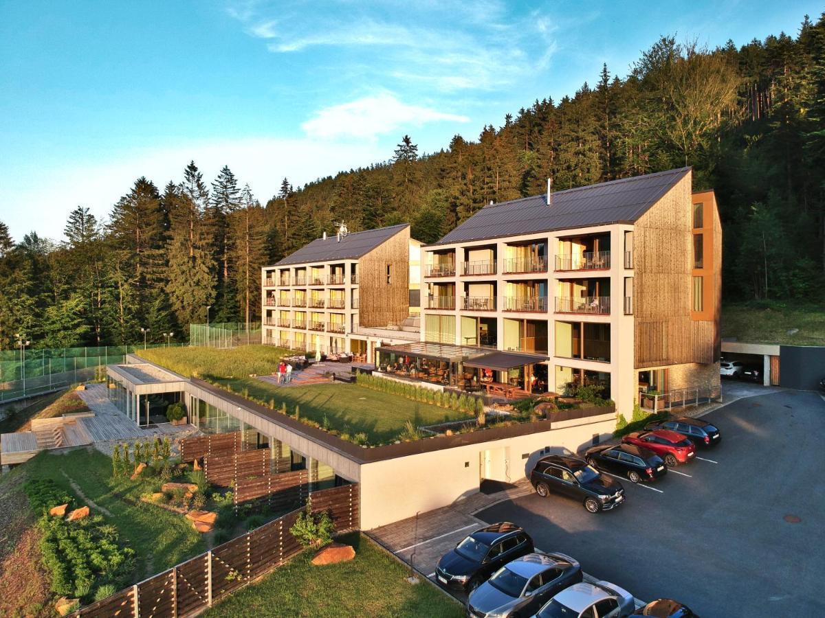Endemit Boutique Hotel & Spa Horní Bečva Exteriör bild