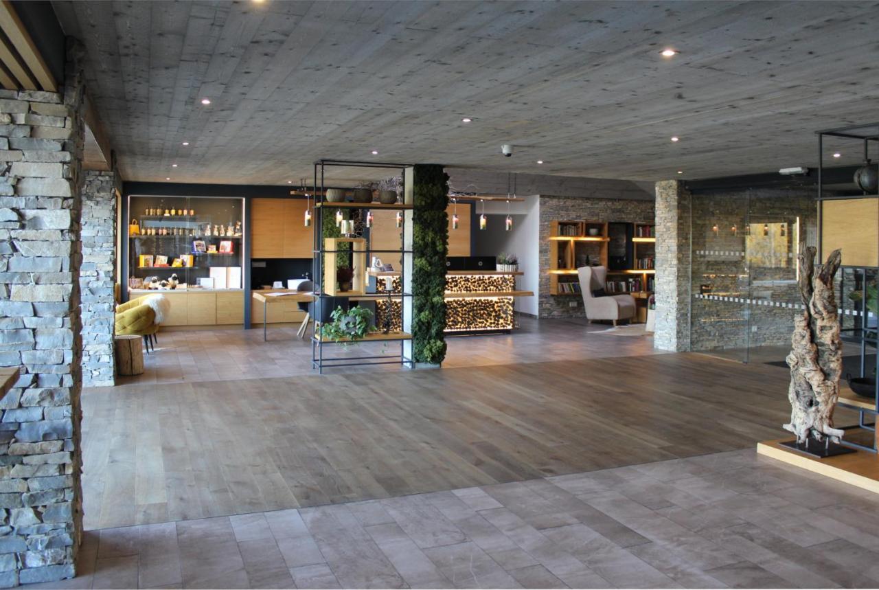 Endemit Boutique Hotel & Spa Horní Bečva Exteriör bild